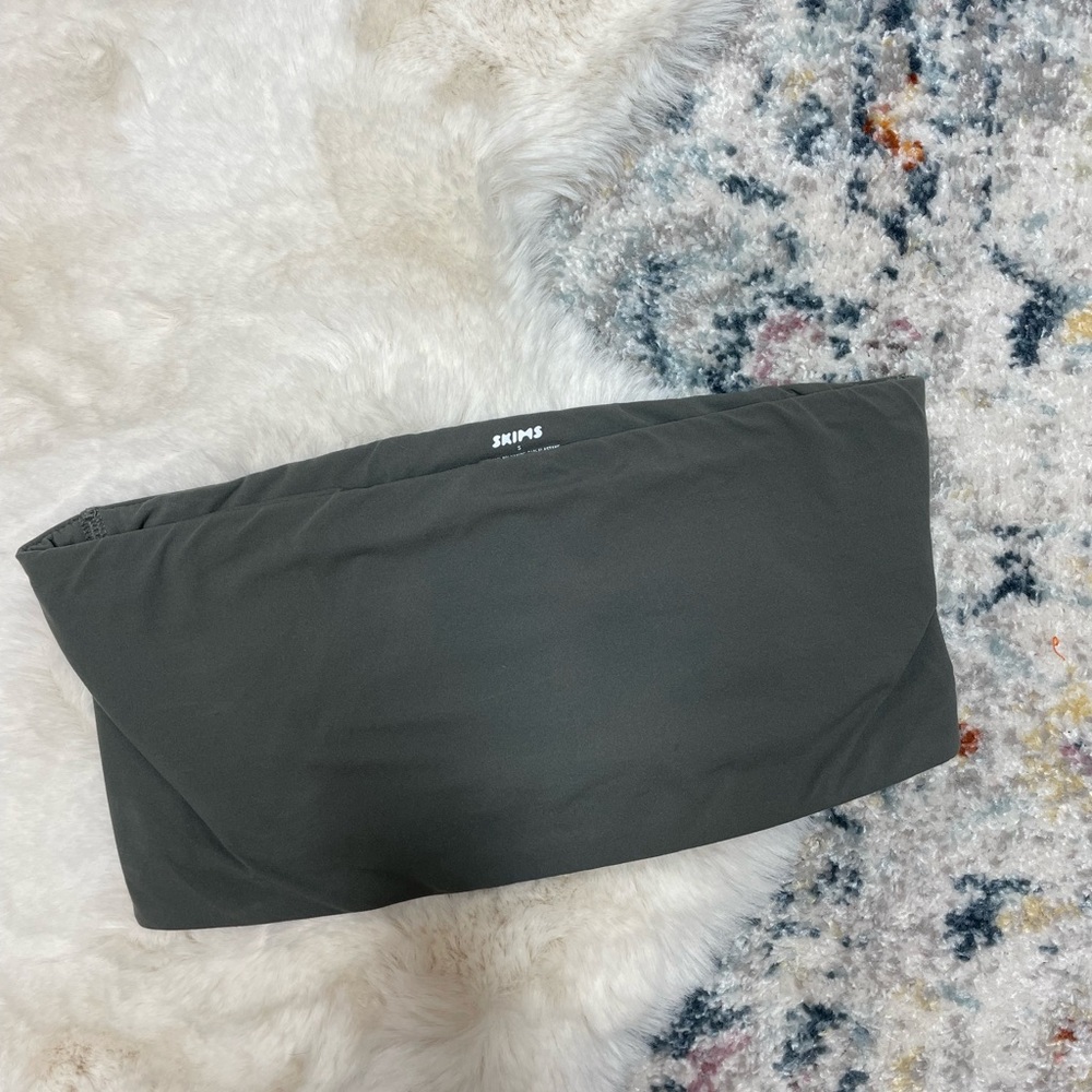 SKIMS BANDEAU BRA